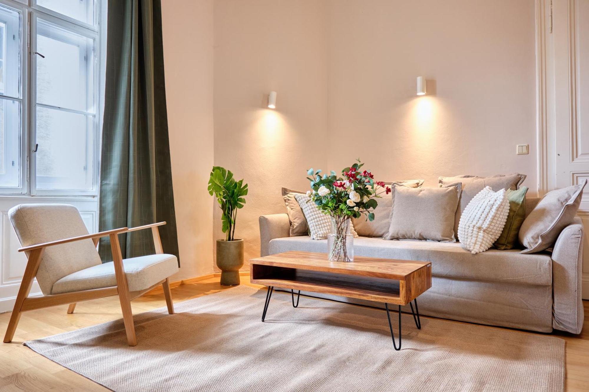 10 Minutes To Mariahilfer Strasse I Naehe Zentrum Apartment *